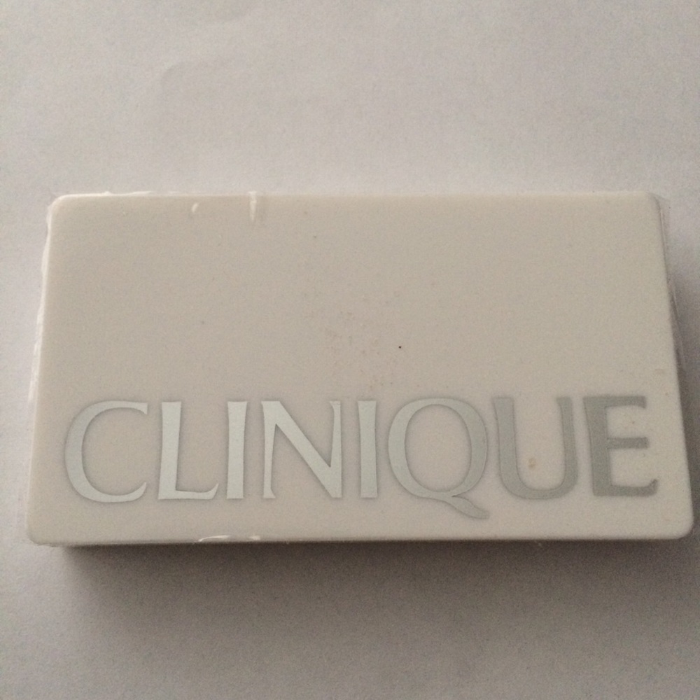 Clinique eyeshadow palette - Picture 3 of 3